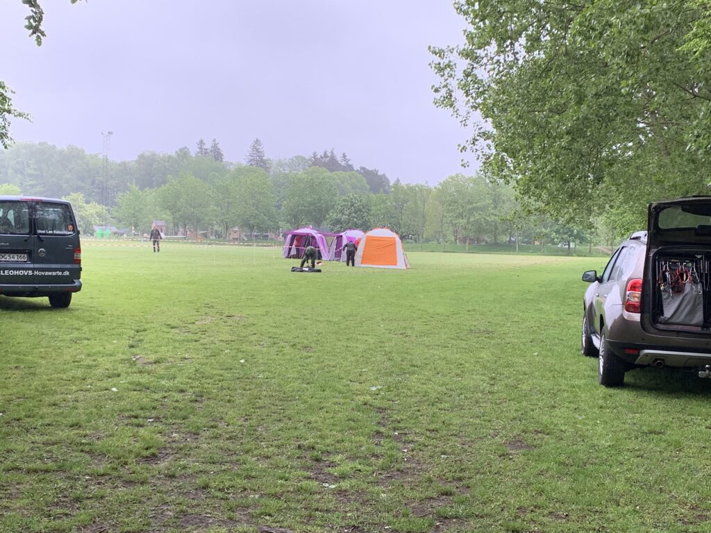 Udstillingsringen gøres klar til brug